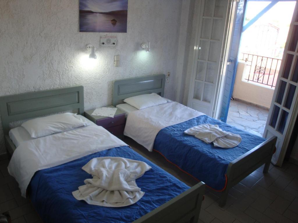 Maria Flora Apartments Crete Island Room photo