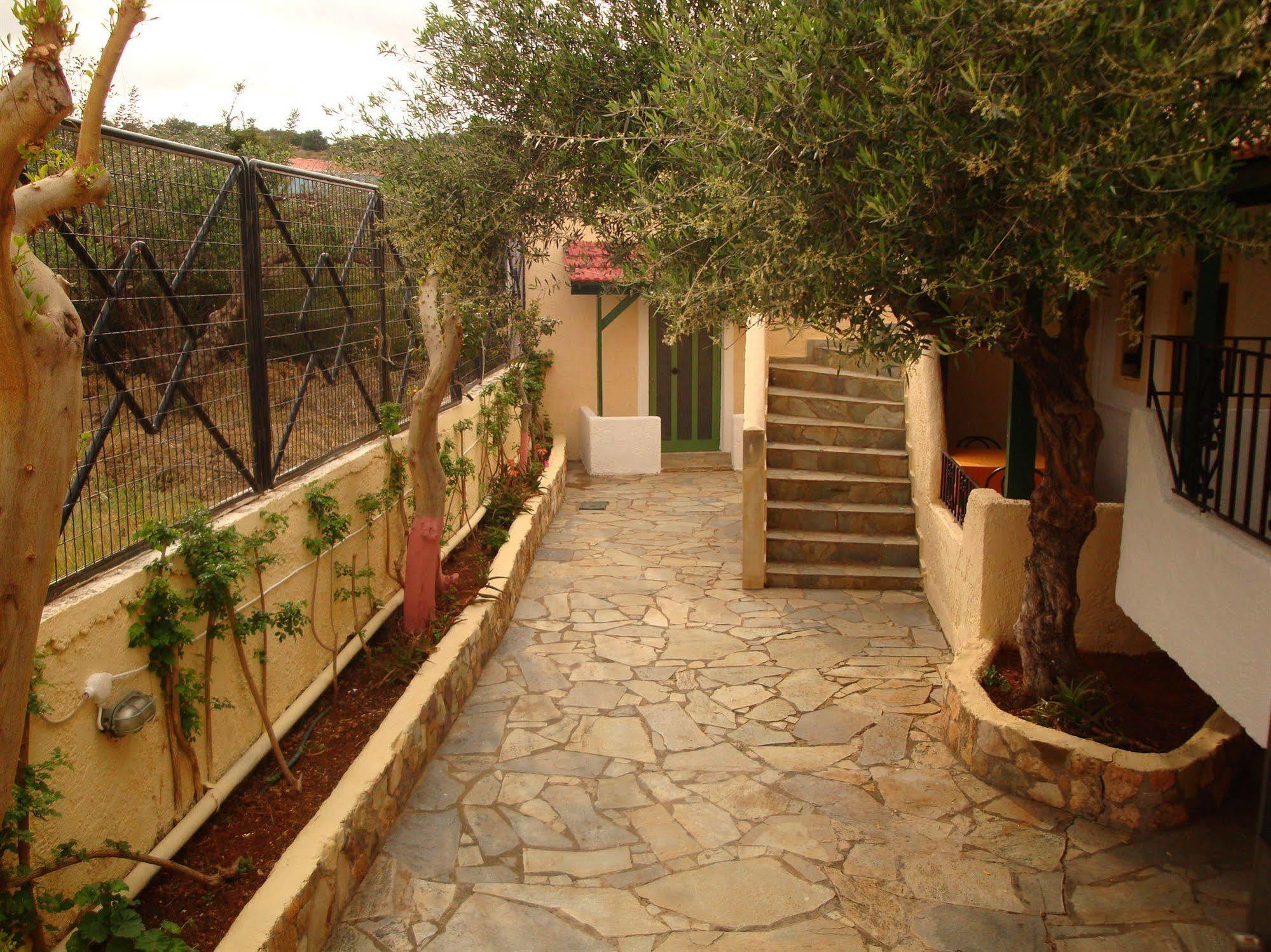 Maria Flora Apartments Crete Island Exterior photo